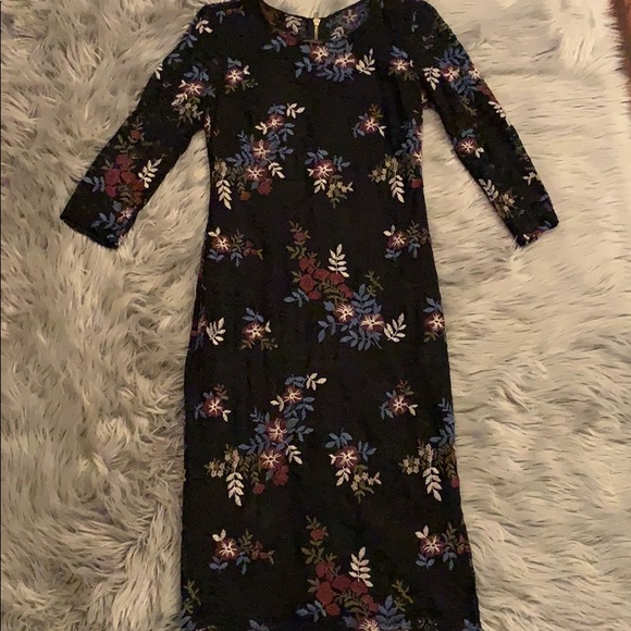 Black dress - Picture 1 of 4